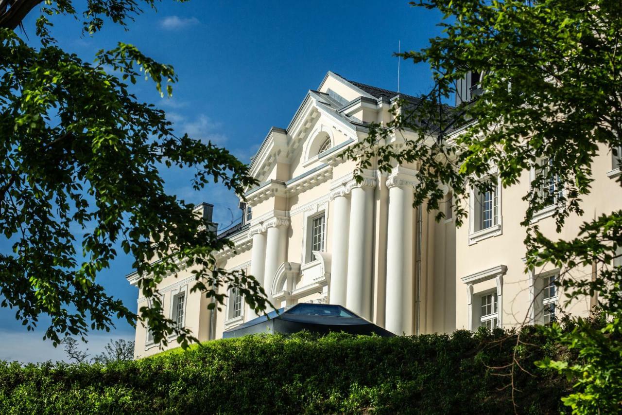 Palac Komierowo Sępólno Krajeńskie Exterior foto